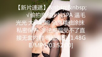 同事妈妈的闺蜜，我本不想碰她，毕竟大我一轮有余，但奈何她长得十分有姿色，很有风韵，果断尝禁果！